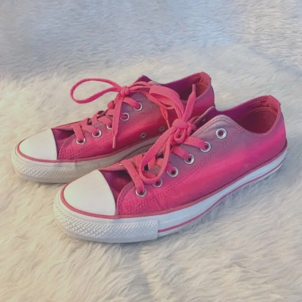 Hot Pink Converse - Picture 1 of 4